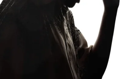Leonard Zhakata – Mambo Ndidaireiwo
